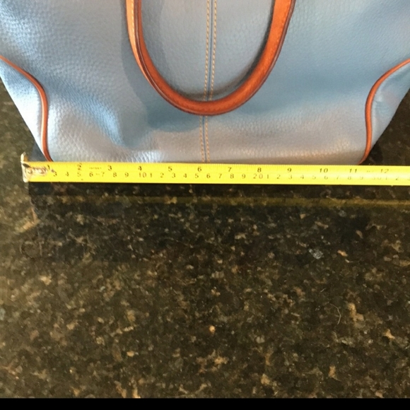 Dooney n Bourke Purse - Picture 13 of 14